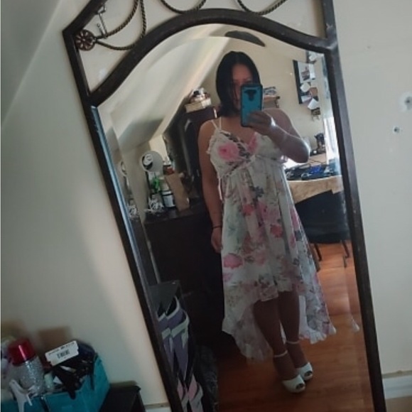 Brand New Never Worn Sexy Chiffon Dress - Picture 4 of 6